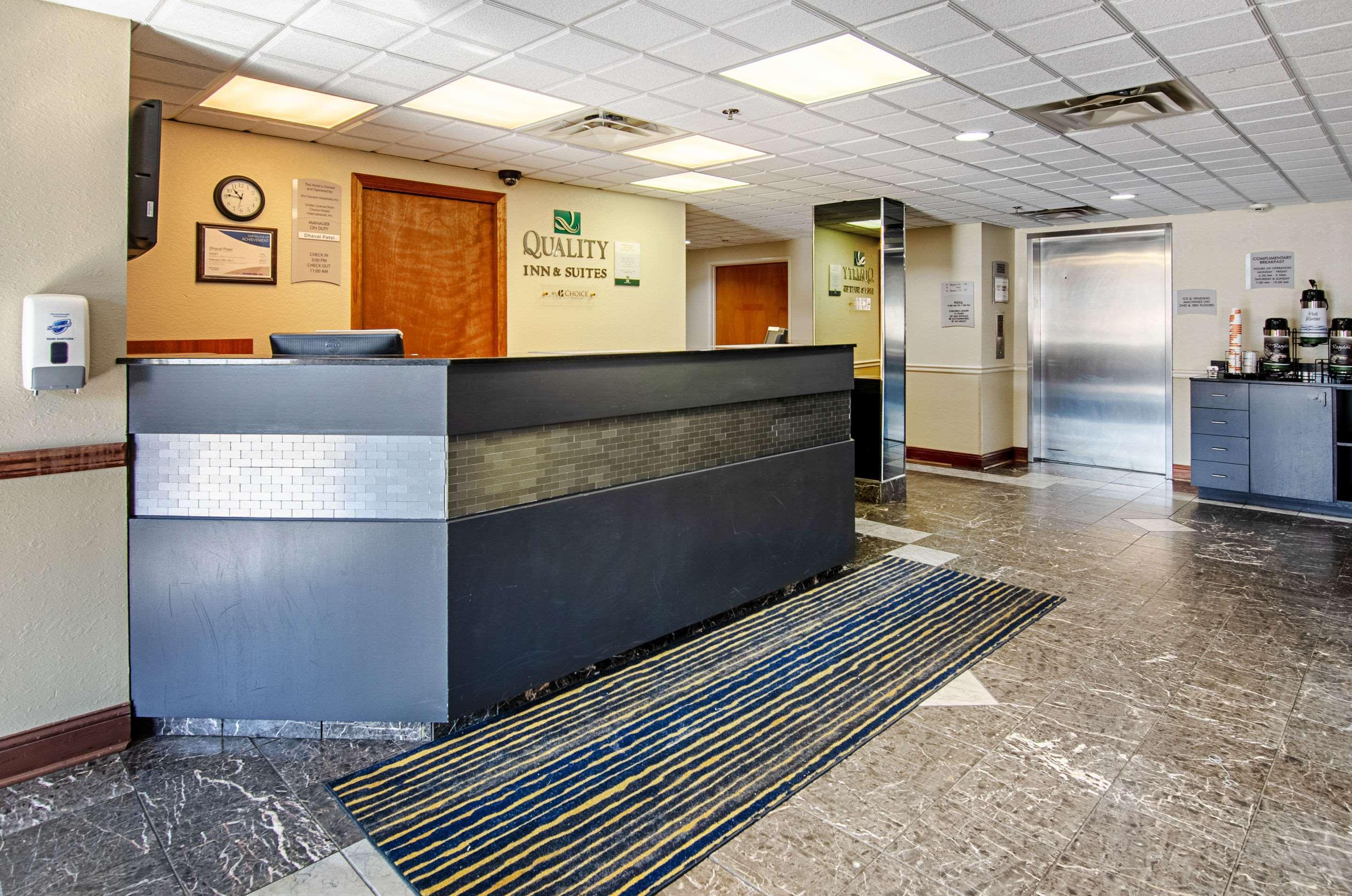 Quality Inn & Suites I-81 Exit 7 Bristol Exterior foto