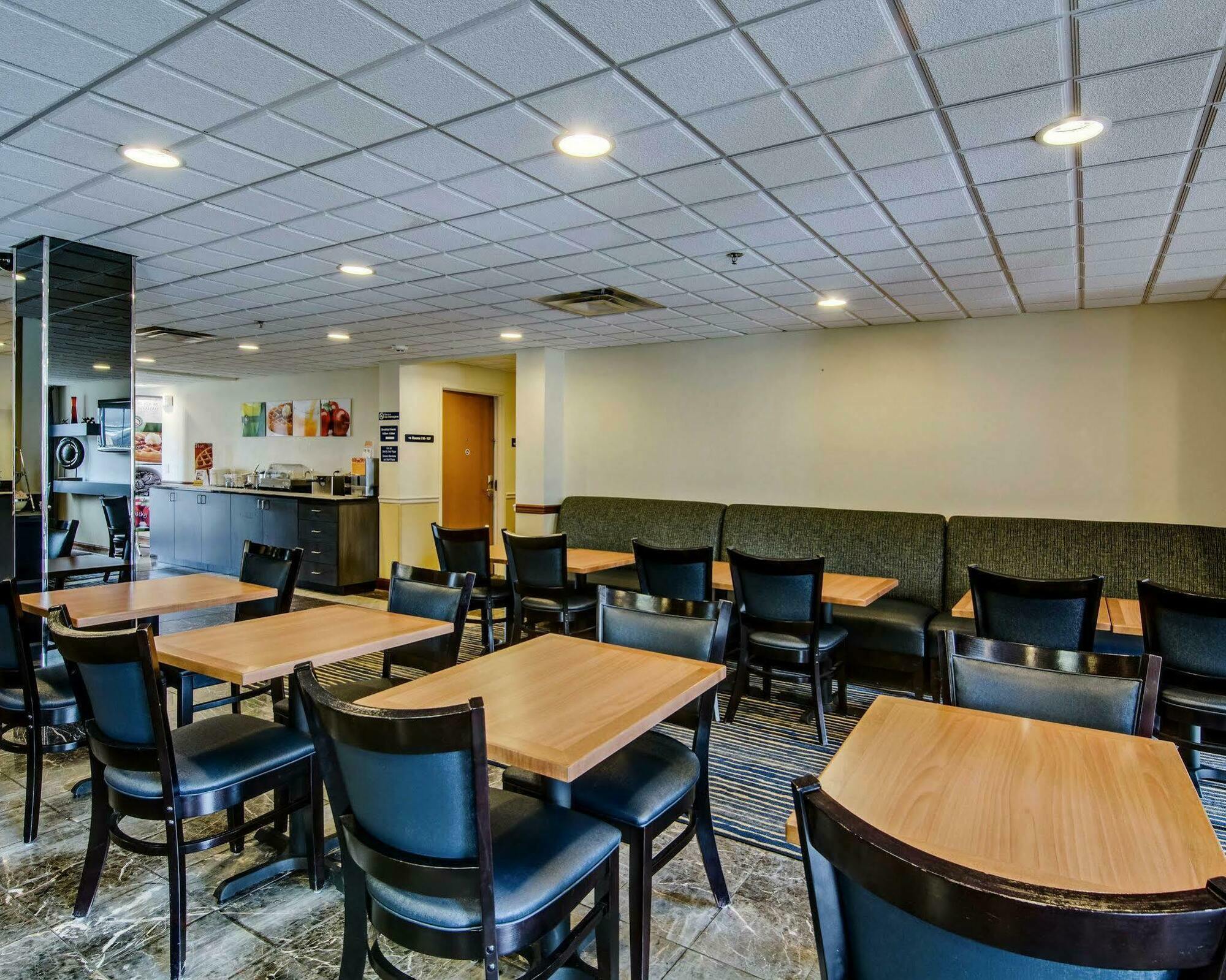 Quality Inn & Suites I-81 Exit 7 Bristol Exterior foto